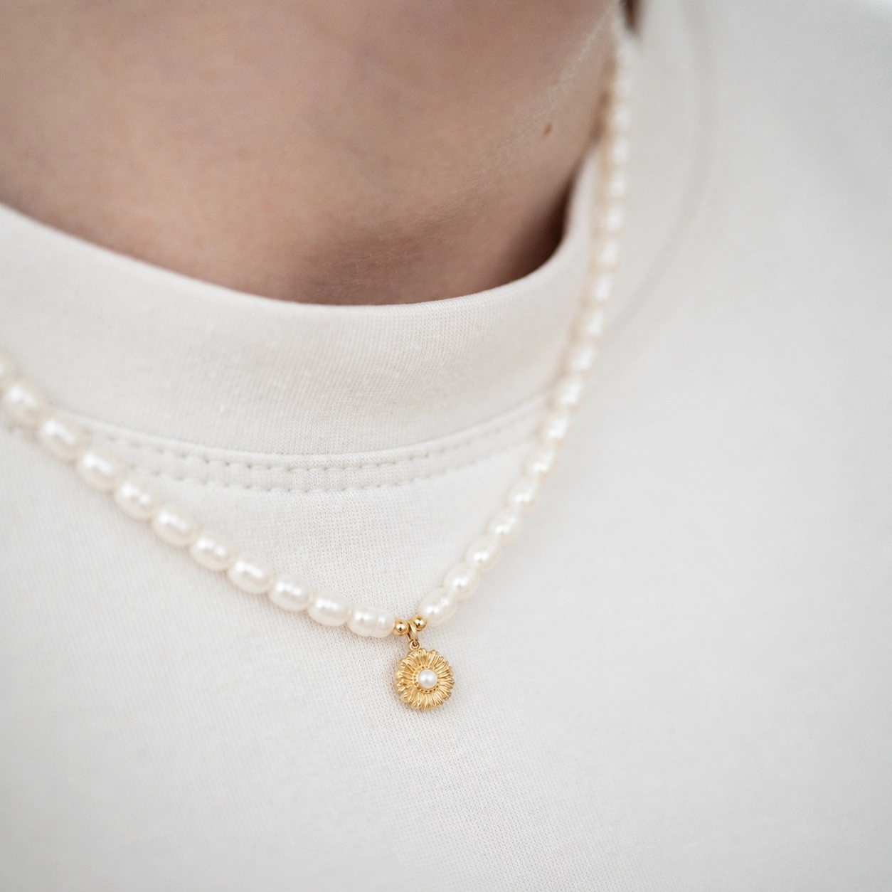 Blossom Necklace Detail